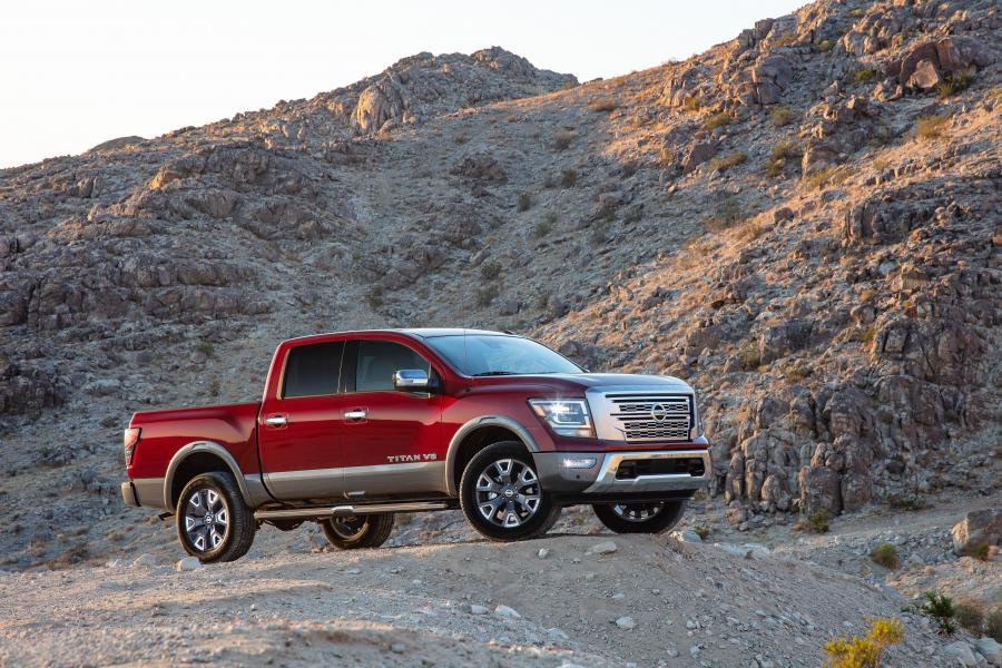  Nissan Titan Platinum Reserve Crew Cab 2019 года  (фото 32 из 35)